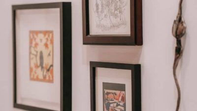 picture-art-hanging.jpg